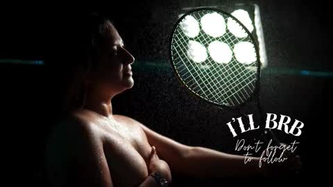 Snapshot of amalia_rosse_ chatting on November 2025 09:48:02 PM Amalia Im Back See you soon this January 7 at 10 pm Colombia time online show from November 2025 09:48:02 PM