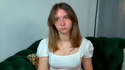 Snapshot of amalialambert chatting on September 2025 06:57:02 AM Amalia online show from September 2025 06:57:02 AM