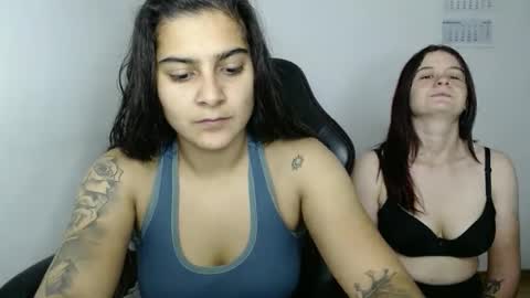 Snapshot of amanda5star chatting on October 2025 07:34:02 PM The queen of the biceps online show from October 2025 07:34:02 PM