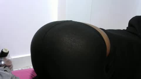 amanda_01_ online show from January 2025 09:03:01 PM