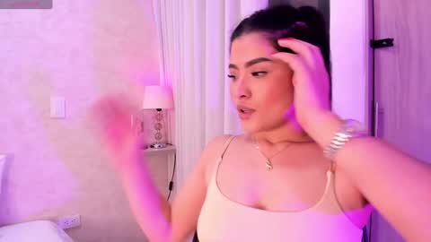 Snapshot of amanda_26 chatting on December 2024 02:35:01 AM Luisa online show from December 2024 02:35:01 AM