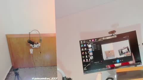 Snapshot of amanda_drawer27 chatting on January 2025 01:58:01 PM amanda_drawer27 online show from January 2025 01:58:01 PM