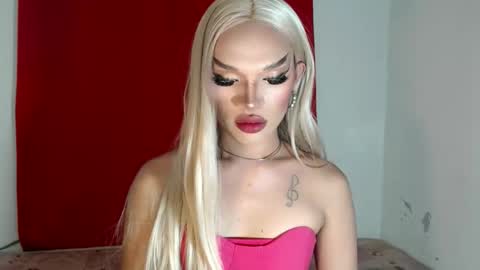 Amanda online show from November 2025 09:31:01 AM