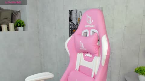 Amanda online show from September 2025 08:41:02 AM