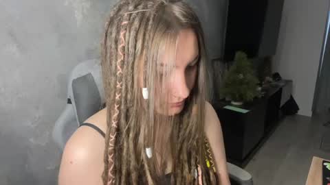 Amanda online show from May 2026 04:17:01 AM