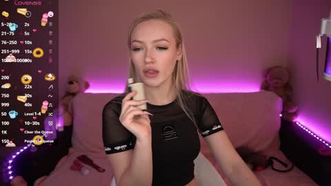 Amanda online show from January 2025 01:04:01 PM