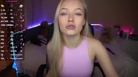 Amanda online show from October 2025 06:45:01 AM