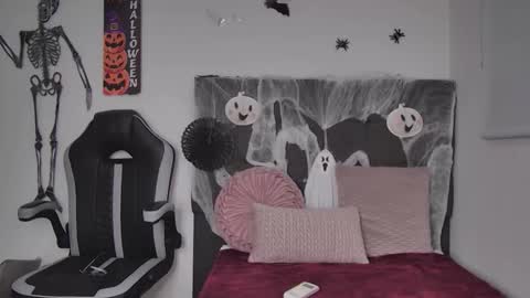 Amanda online show from October 2025 12:40:02 AM