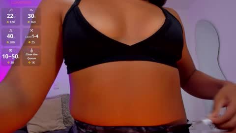 Amanda  online show from November 2025 01:48:02 AM