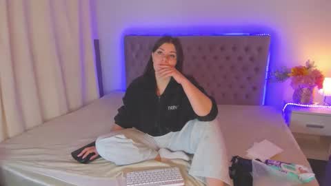 Amanda online show from May 2026 05:04:01 AM