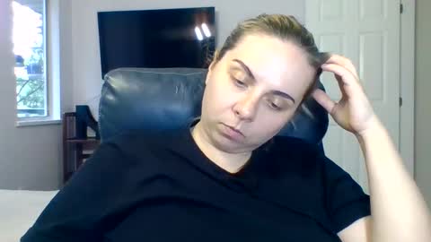 Amanda online show from September 2025 11:32:02 PM