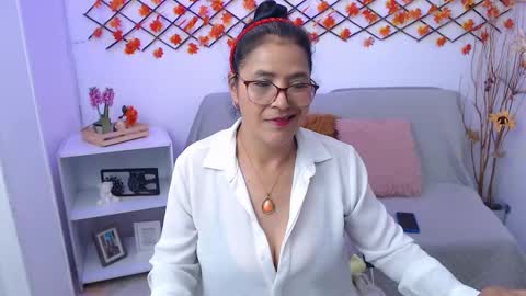 Snapshot of amandapeet chatting on November 2025 06:55:02 PM amandapeet online show from November 2025 06:55:02 PM