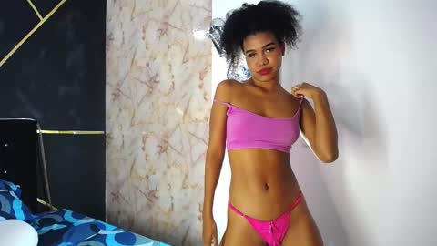 Snapshot of amandarobers chatting on January 2025 11:33:02 PM Amanda Robers online show from January 2025 11:33:02 PM