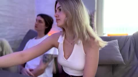 amandatalk online show from October 2025 06:21:01 AM