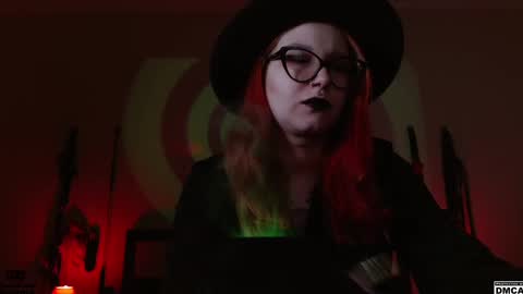 Snapshot of amanita__pantherina chatting on December 2024 08:31:02 AM Goddess Amanita online show from December 2024 08:31:02 AM