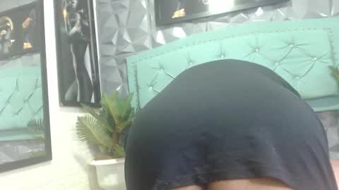 Snapshot of amara__hank chatting on November 2025 11:33:02 AM amara__hank online show from November 2025 11:33:02 AM