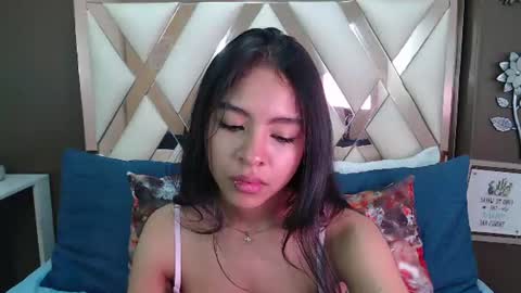 Snapshot of amara_connors chatting on July 2026 04:55:01 PM A M A R A online show from July 2026 04:55:01 PM