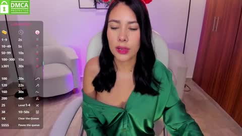 Snapshot of amara_foxx chatting on November 2025 11:43:02 AM amara foxx online show from November 2025 11:43:02 AM