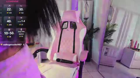 Snapshot of amara_lunee chatting on June 2026 04:54:01 AM AMARA online show from June 2026 04:54:01 AM