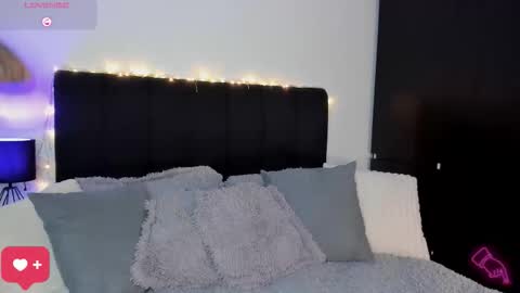 -  A M A R A - online show from October 2025 04:15:02 AM