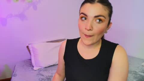 Snapshot of amara_vega chatting on December 2025 09:14:01 AM Amara Vega online show from December 2025 09:14:01 AM