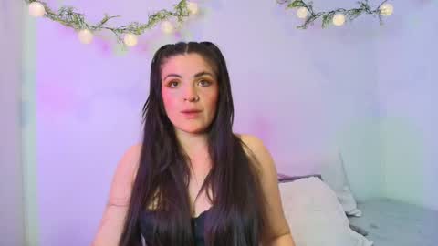Snapshot of amara_vega chatting on December 2025 05:13:01 AM Amara Vega online show from December 2025 05:13:01 AM