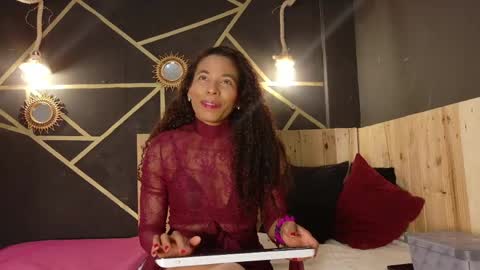 amara_vex online show from May 2026 12:45:02 PM