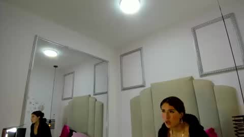 Snapshot of amaraa_collins chatting on September 2025 02:07:02 PM amara online show from September 2025 02:07:02 PM
