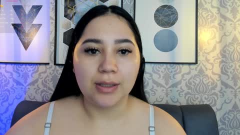 Snapshot of amaraevanss_ chatting on January 2025 12:06:02 PM Amara online show from January 2025 12:06:02 PM