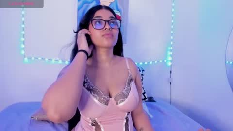 Snapshot of amaranta_blake chatting on July 2026 04:19:01 AM AMARANTA online show from July 2026 04:19:01 AM