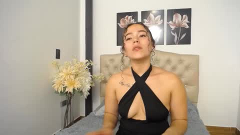 Snapshot of amaranta_f00x chatting on February 2026 01:06:01 AM Amaranta online show from February 2026 01:06:01 AM