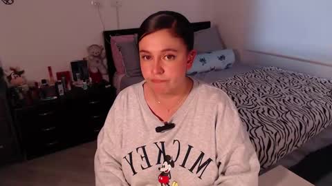 Mila  online show from February 2025 10:26:01 PM