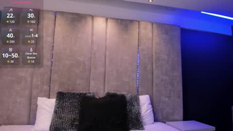 Emily online show from September 2025 11:14:01 AM