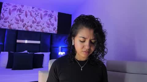 Emily online show from October 2025 11:10:01 AM