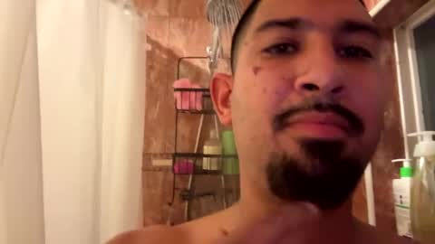 Snapshot of amature59 chatting on December 2024 05:48:02 AM Jamesy online show from December 2024 05:48:02 AM