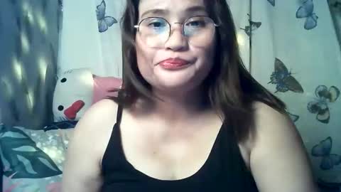 Snapshot of amazing_angel22 chatting on March 2026 03:02:01 PM amazing angel online show from March 2026 03:02:01 PM