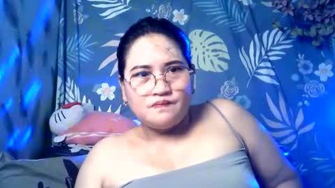 Snapshot of amazing_angel22 chatting on May 2026 12:49:01 AM amazing angel online show from May 2026 12:49:01 AM