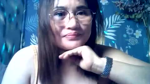Snapshot of amazing_angel22 chatting on May 2026 09:32:01 PM amazing angel online show from May 2026 09:32:01 PM
