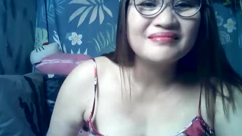 Snapshot of amazing_angel22 chatting on May 2026 04:01:02 PM amazing angel online show from May 2026 04:01:02 PM