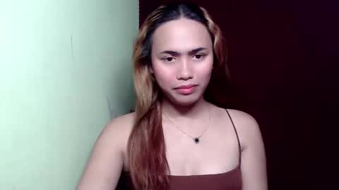 YELLA online show from April 2026 09:11:02 AM