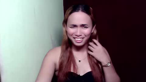 YELLA online show from April 2026 07:52:01 AM