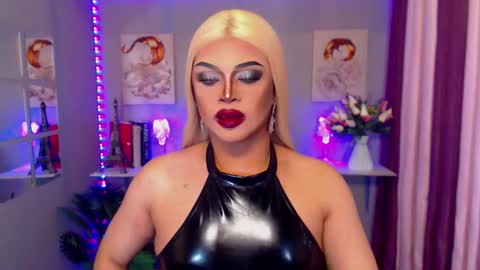 Snapshot of amazingfatcock_ts chatting on January 2025 01:53:01 PM MISS JAZMINE QUEEN OF HELLFIRE online show from January 2025 01:53:01 PM