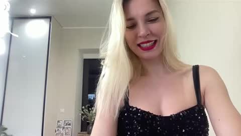 Kelly online show from December 2024 08:51:02 AM