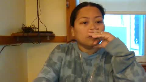 Snapshot of amazinglora chatting on January 2026 12:43:01 PM So many calling me Laura but i am Lora now i know Lora is SpanishLaura is EnglishLori is Italian so can call me those name online show from January 2026 12:43:01 PM