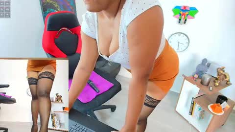  AMBAR  online show from September 2025 09:41:02 PM