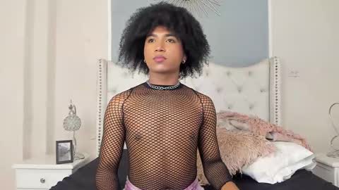 Snapshot of ambar_colling chatting on February 2025 04:10:02 PM Ambar Colling online show from February 2025 04:10:02 PM