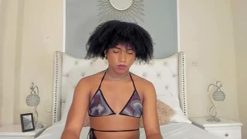 Snapshot of ambar_colling chatting on February 2025 05:04:02 PM Ambar Colling online show from February 2025 05:04:02 PM