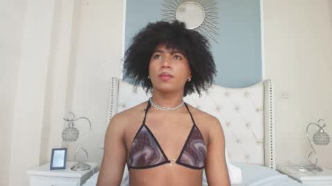 Snapshot of ambar_colling chatting on March 2025 04:35:02 PM Ambar Colling online show from March 2025 04:35:02 PM