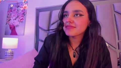   online show from December 2024 01:43:01 AM