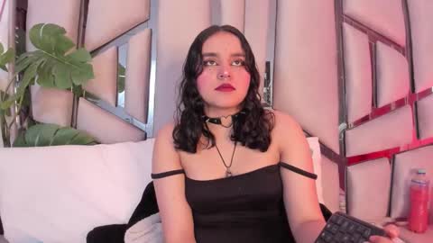   online show from December 2025 07:10:01 PM